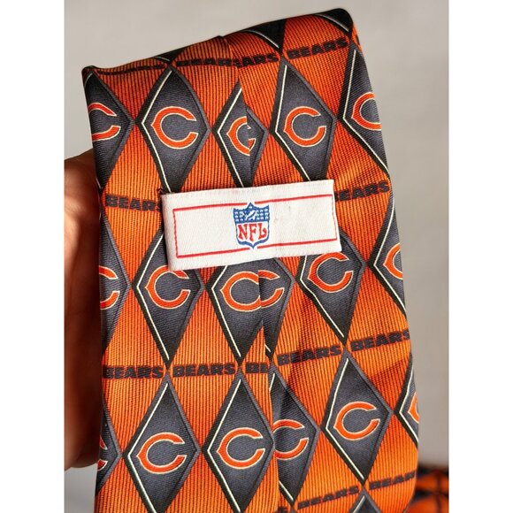 Chicago Bears NFL 100% Silk Tie Orange & Navy Diamond Pattern Mens Football Fan - Picture 2 of 7